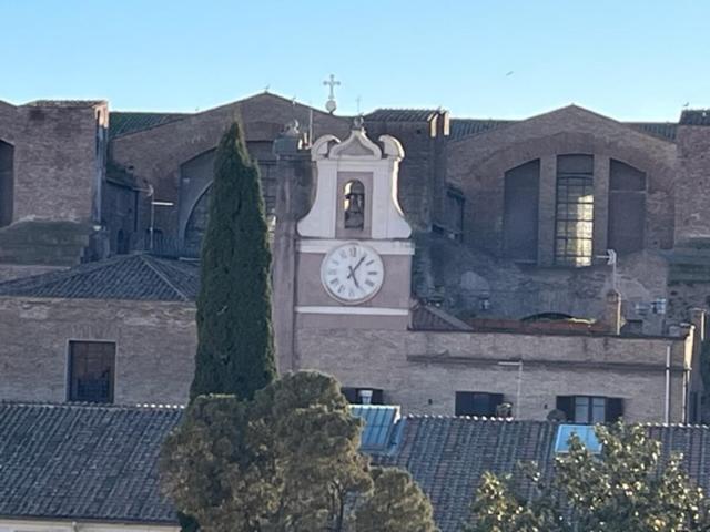 Camera X2 Con Splendida Vista Sulle Terme Di Diocleziano E Sul Chiostro Di Michelangelo Rome Bagian luar foto