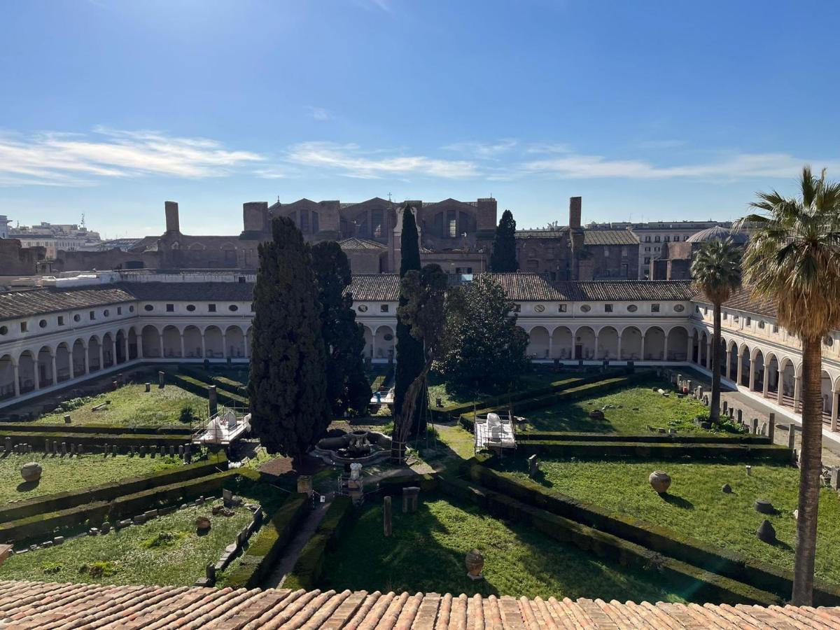 Camera X2 Con Splendida Vista Sulle Terme Di Diocleziano E Sul Chiostro Di Michelangelo Rome Bagian luar foto